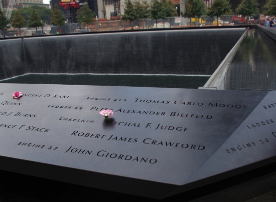 911 memorial, 911 memorial pictures, world trade center pictures